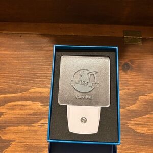 Carnival Keeper Club LED Night Light - White & Clear